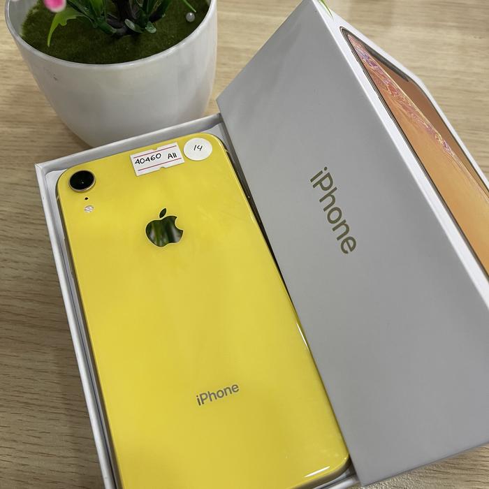 Iphone Xr 128gb Yellow Apple IPhone XR 128 GB Yellow In Ikeja