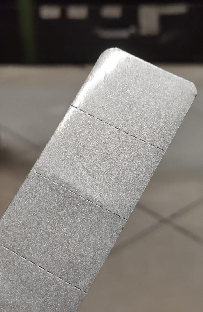 Gambar Penta Cat Metalic Warna Abu-Abu Muda Warna Merah 1/4kg - 90006 dari Maju Terus Makmur Online Shop undefined Tokopedia