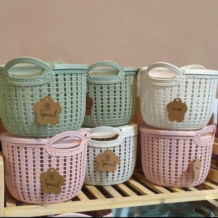 Gambar Keranjang Paket Lebaran/Souvenir/Parcel/Parsel Tutup Topas Pastel dari Floeshop undefined Tokopedia