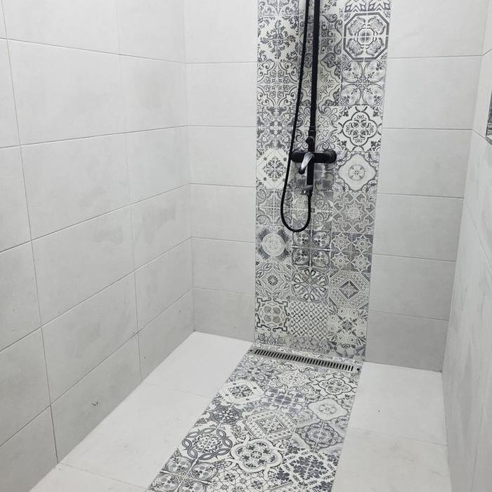 Jual Keramik Kamar Mandi/Lantai Kamar Mandi/Kamar Mandi Minimalis