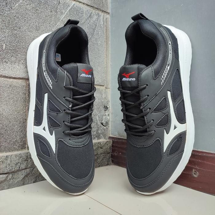 Gambar Sepatu Olahraga Besar Jumbo Big size ukuran 45 46 47 48 Sneakers - Hitam, 45 dari HD SHOD OFFICIAL undefined Tokopedia