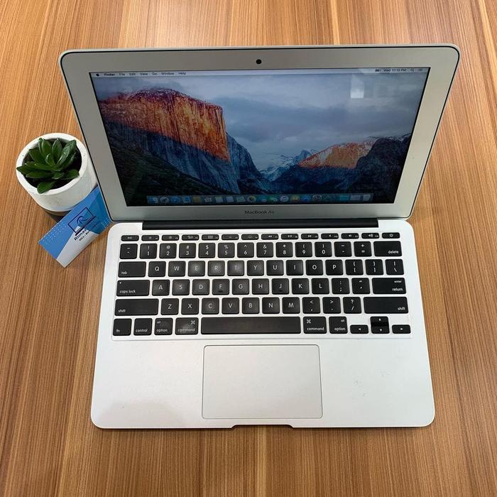 Jual MACBOOK AIR 2015 11 INCH INTEL CORE I5 RAM 4GB SSD 128GB