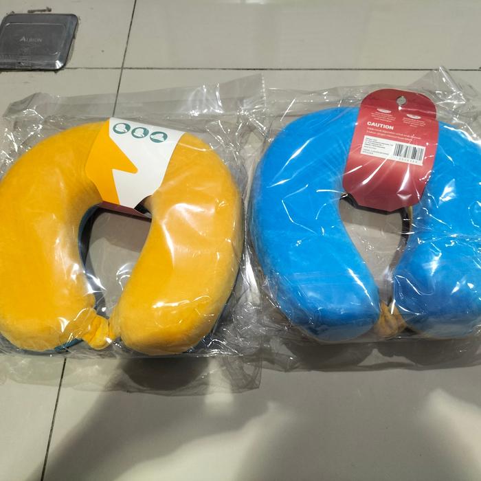 Gambar Pasport Bantal Leher Memory Foam Travel Cushion - Biru - Biru kuning dari LonnieJaya undefined Tokopedia
