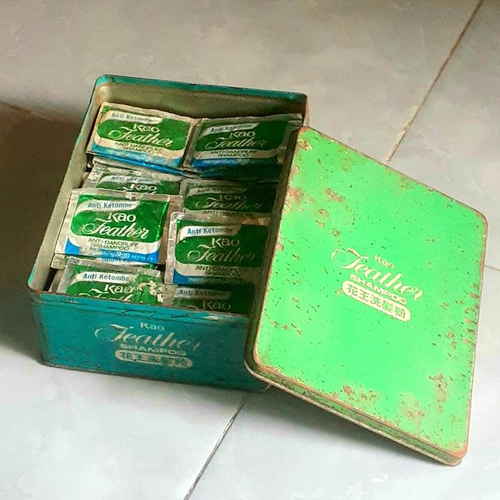 Jual Koleksi Jadul Shampoo KAO FEATHER Bubuk Kab. Lumajang