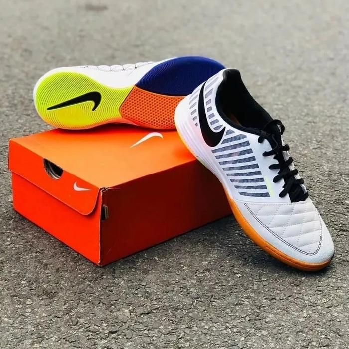 Sepatu Futsal Nike Lunar Gato White Multicolor IC 39 di Lotusports  Tokopedia