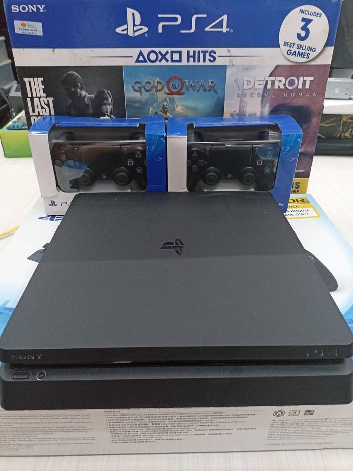 PS4 CUH2-200A 500GB Jet Black