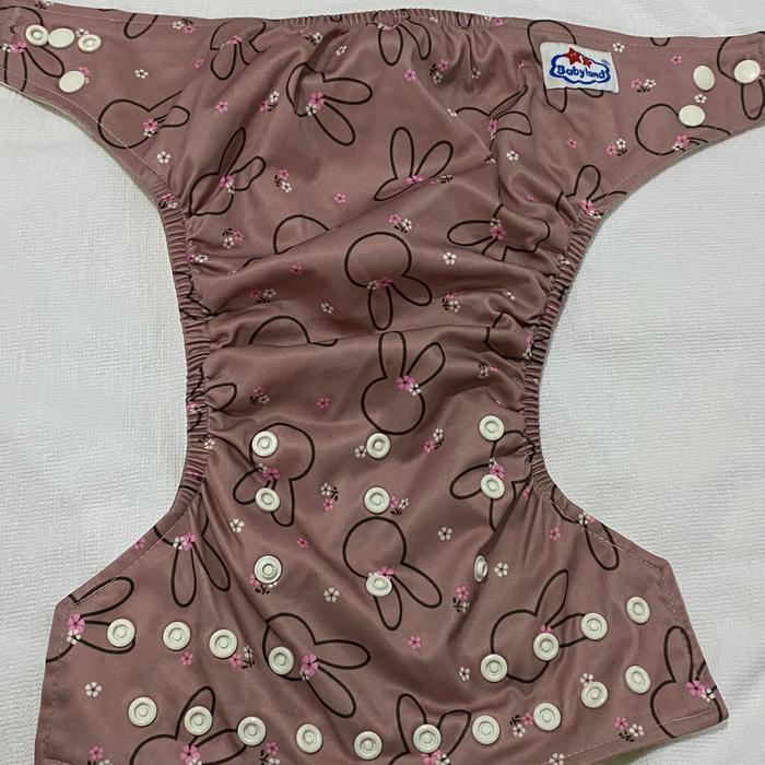 Gambar cloth diaper merk babyland motif kelinci (preloved) dari Lapaknya Wafa undefined Tokopedia