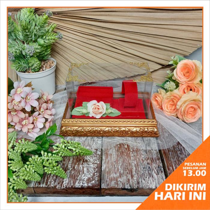 Gambar Nampan Frame Tempat Perhiasan Cincin Gelang Kotak Hantaran Seserahan - Gold Merah dari Dolpin Wedding undefined Tokopedia