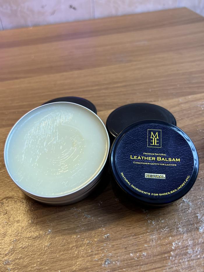 Gambar Leather Balsam Semir Sepatu Kulit Premium by Meecare Wonder Balsam - Netral, 50gr dari Meecare Official undefined Tokopedia