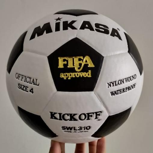 Gambar Football / Bola kaki / Sepak Bola bahan kalp ukuran 4 dan 5 - 4 dari Toko Olahraga Champion undefined 3 Tokopedia