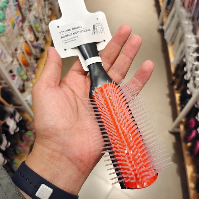 Gambar MINISO  9 Row Stylish Brush / Sisir Rambut Sylish - Black dari LEELOUF Shop undefined Tokopedia