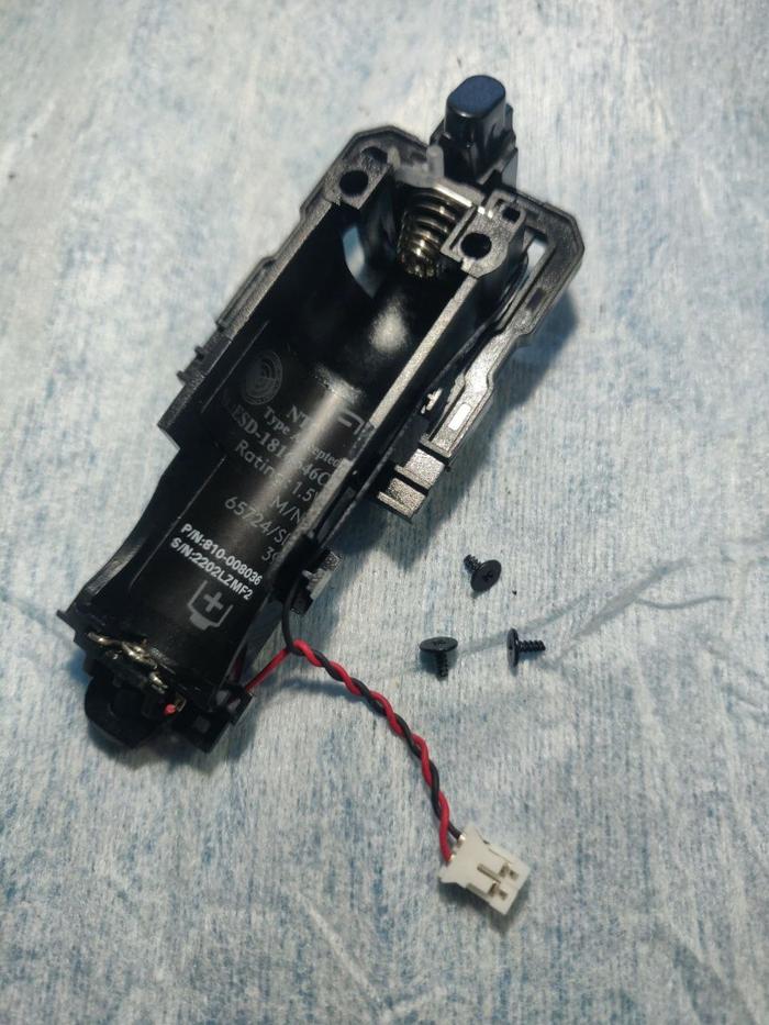 Gambar part logitech g304 g305 - battery holder dari Cupil Stuff undefined Tokopedia