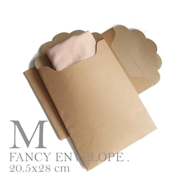 Gambar fancy envelope packaging souvenir pernikahan ukuran 20.5 x 28 cm dari ryujin box undefined Tokopedia