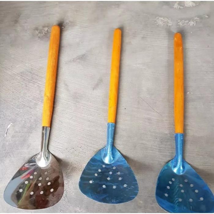 Gambar Sodet Susuk Sutil Spatula Penggorengan Alumunium Model Berlubang - Susk GRT Lubang, Kecil dari Mitraaren undefined Tokopedia