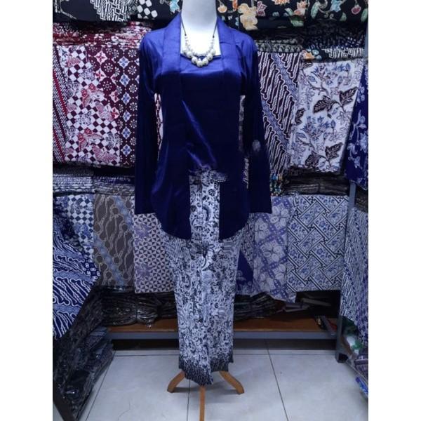 Gambar Kebaya Bludru Kutubaru Polos - Navy, L dari Rayka Home Dress undefined Tokopedia