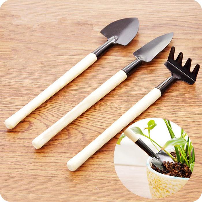 Gambar [SPR] 3in1 Set Sekop Cangkul Pacul Mini / Alat Berkebun Tanaman Rumah - Kecil dari Supplier Perlengkapan Rumah undefined Tokopedia
