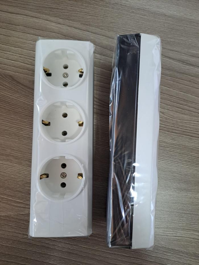 Gambar Stop kontak broco 2 3 4 5 6 lubang terminal broco - 3 Lubang dari PT.MITRA JAYA ELEKTRIK undefined Tokopedia