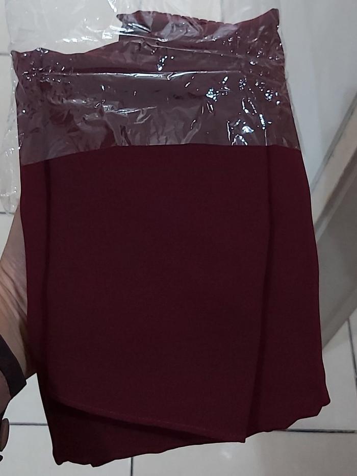 Gambar S - BASIC NON PET LINE Khimar 3in1 - Khadijah Indonesia #ayranashwa - Maroon dari Ayranashwa Moslem Store undefined Tokopedia