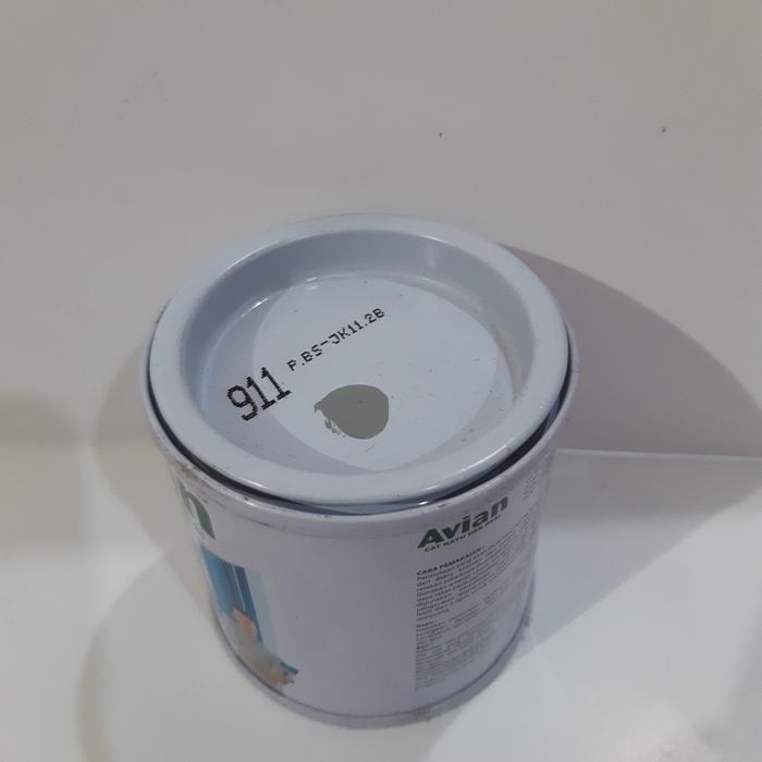 Gambar CAT MINYAK AVIAN Kaleng 100cc - 911 dari yakin mandiri pku undefined Tokopedia