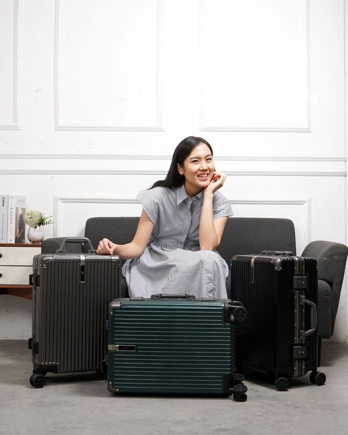 Gambar Koper Roger A005 TSA Lock 20-26 inch Cabin Aluminium High Quality - Biru, 22 Inch dari Roger Luggage Official undefined Tokopedia