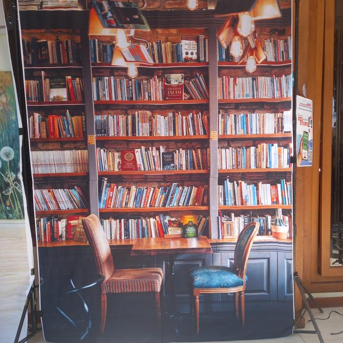 Gambar Background Foto Wisuda Rak Buku Kelulusan Printing Kain - Tanpa Jahit dari TEAMWORKS.ID undefined Tokopedia
