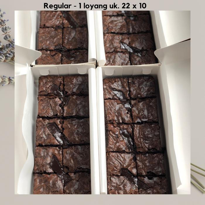 Gambar Fudgy choco brownies - Reguler dari Brownies And Etc undefined Tokopedia