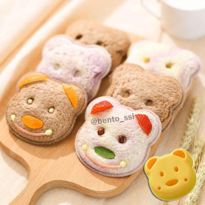 Gambar Cetakan Roti Nasi Bento Sandwich Mold Karakter Beruang Kelinci Mobil - BERUANG dari bento ssi undefined Tokopedia