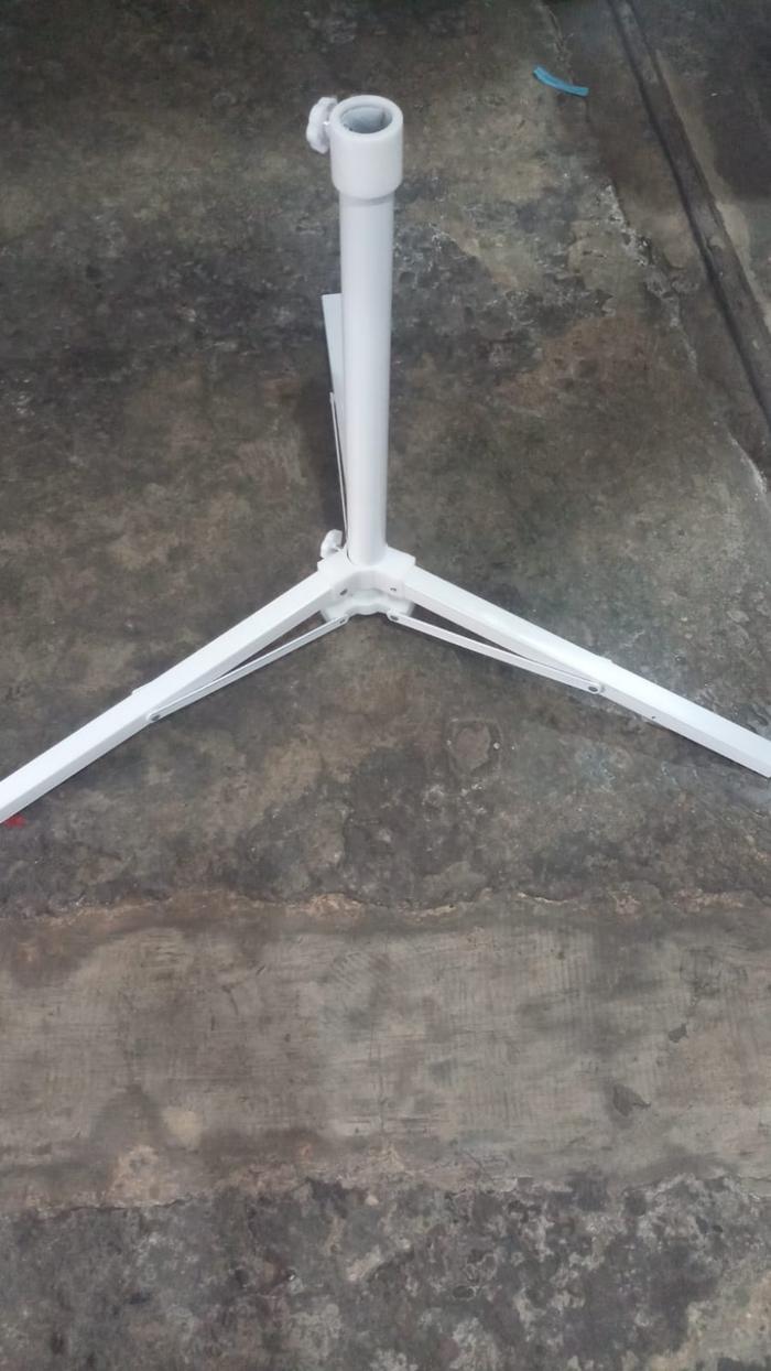 Gambar Payung Pantai Tenda ORIGINAL Pelangi Ukuran 180 cm Tenda Bazar Cafe - Kaki Payung dari Falah Store ID undefined Tokopedia