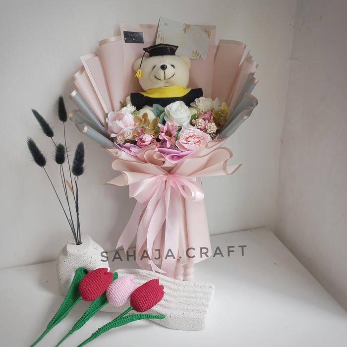 Gambar Buket Boneka bunga - Pink Abu dari Sahaja.craft undefined Tokopedia