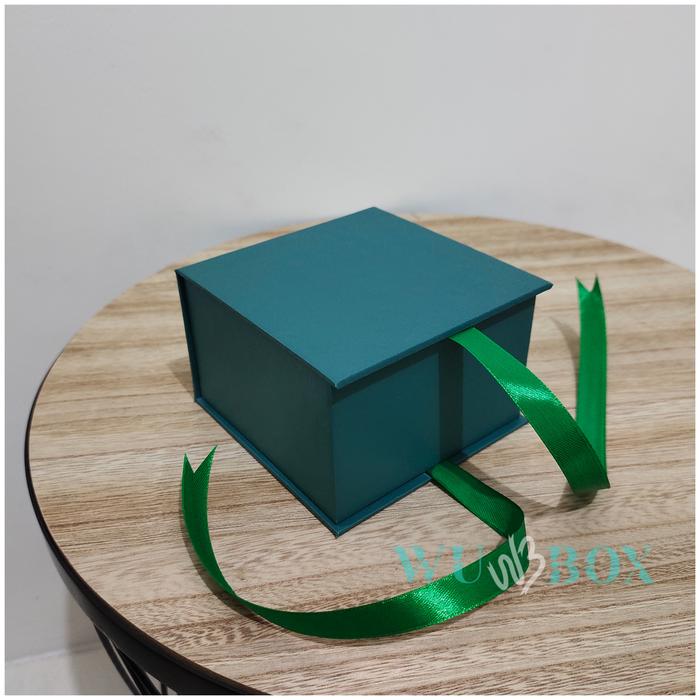 Gambar KOTAK KADO PERSEGI KOTAK HADIAH GIFT BOX BUKET BOX BUNGA HAMPERS - Green, 10 X 10 X 6 CM dari Wu-Box undefined Tokopedia