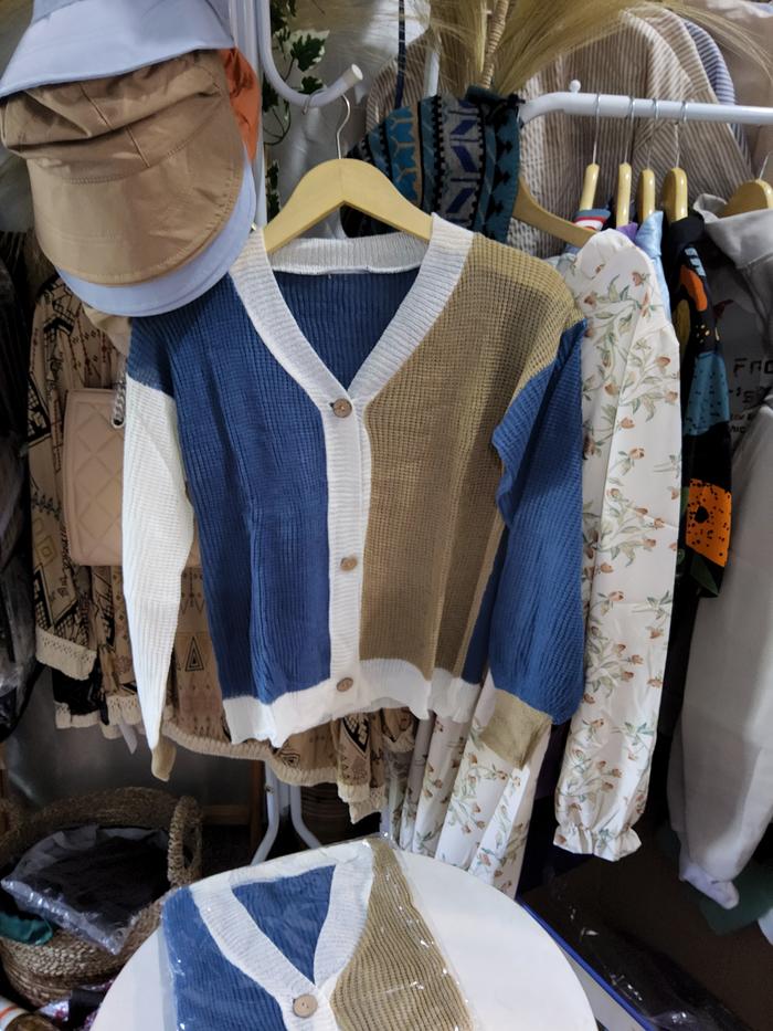 Gambar Deer & Grizzly - Cardigan Rajut Mix Warna 3 Tones Bahan Tebal Kardigan - Biru - Coksu dari Botanica Asri undefined Tokopedia