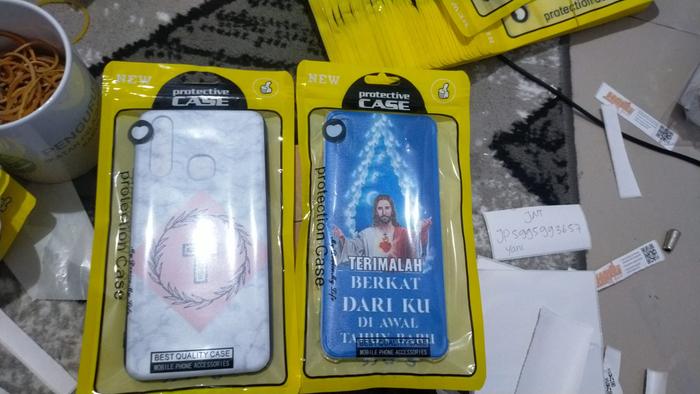 Gambar CASING HP CUSTOM BAHAN RUBBER PLAT BESI GLOSSY ALL TYPE HP dari novenamart undefined Tokopedia