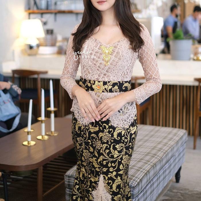 Jual YK Setelan kebaya semi italy rok mermaid duyung renda set