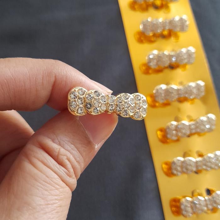 Gambar Bros Dagu Korea | Bros Jilbab Import | Bros Aksesoris Hijab Gold - G106 dari AZ_Store_888 undefined Tokopedia