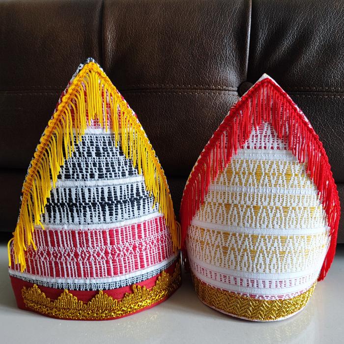 Gambar Topi Adat Batak - Pucha dari Evan Ulos undefined Tokopedia
