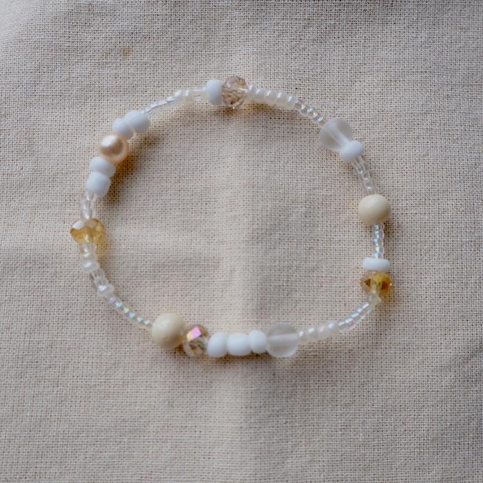 Gambar Bead bracelet ala korea, gelang manik aesthetic - H dari ArtQu undefined Tokopedia