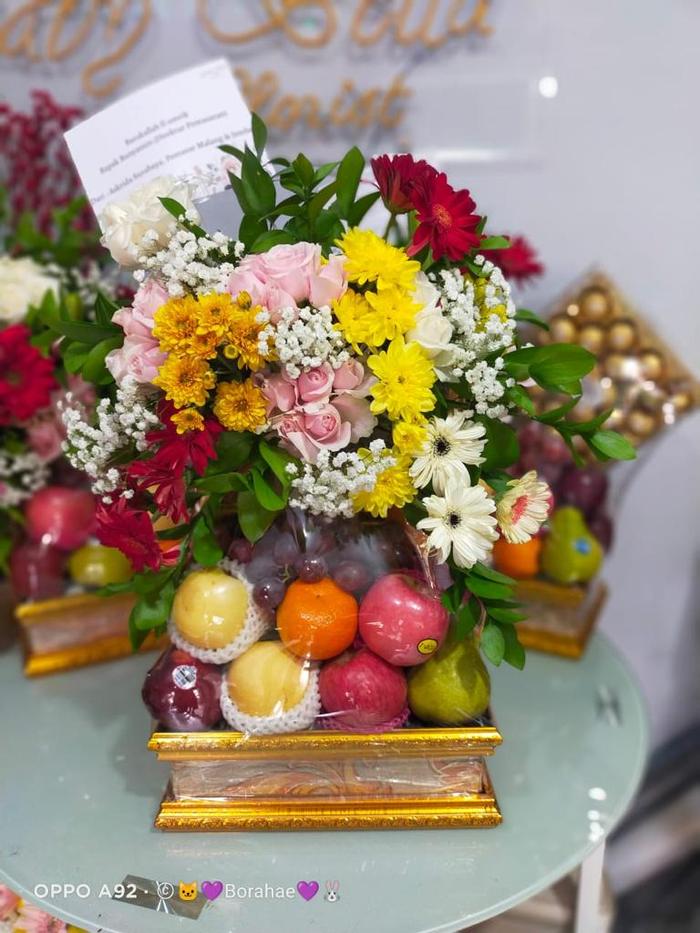 Gambar Parcel Buah 167Gbf hampers bunga buah  hampers buah kado ultah buah bunga coklat - Buah Bunga dari Gaby Bella Florist undefined Tokopedia