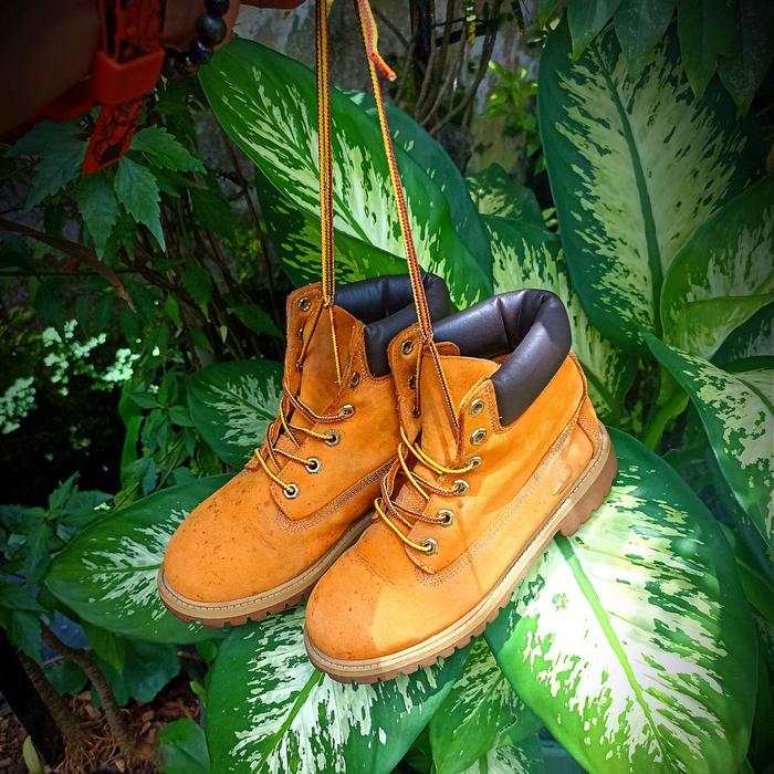 Gambar SEPATU TIMBERLAND CLASSIC YELLOW BOOTS ORIGINAL - PRELOVED - Kuning, 37 dari LapaKkk_DeKem undefined Tokopedia