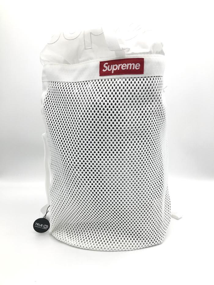 Gambar Supreme Mesh Backpack Authentic - WHITE, OS dari True OG Kicks undefined Tokopedia