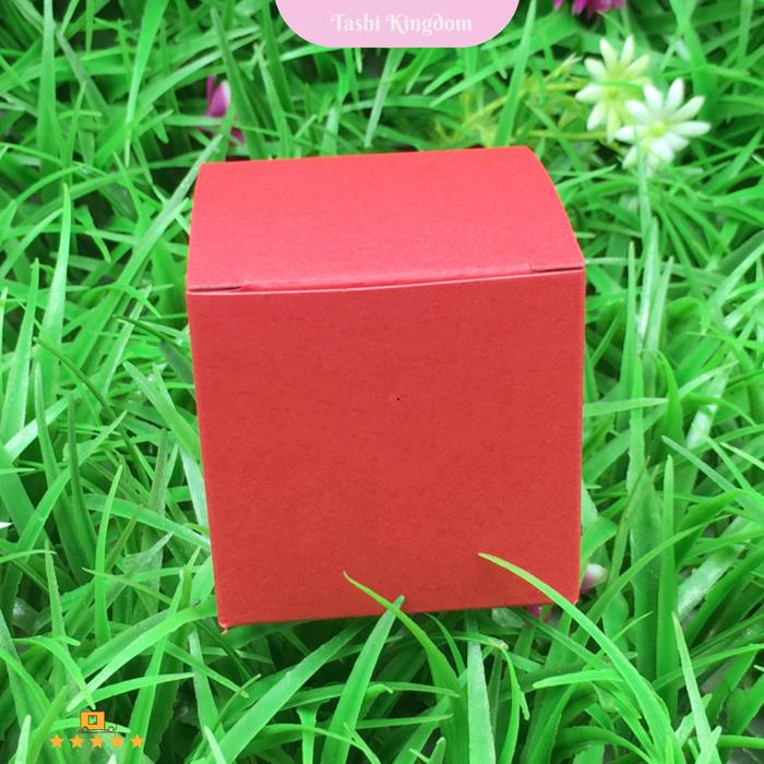 Gambar Kotak Kado craft polos 10x10 Kotak dus Karton Handmade kotak cookies - Merah dari TashiKingdom undefined Tokopedia