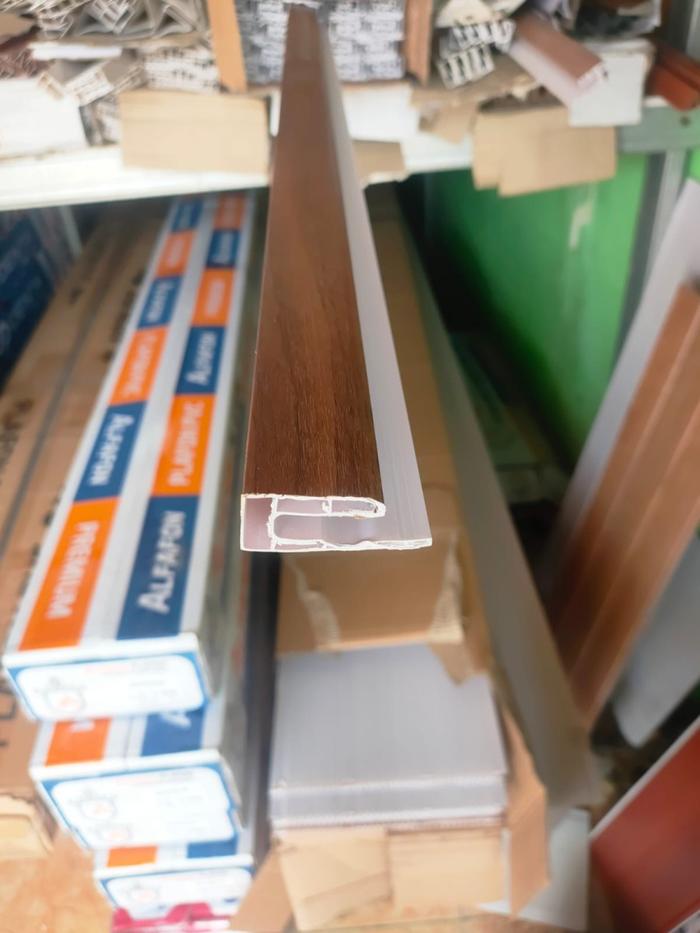 Gambar list tembok list siku list tutup list minimalis serat jati coklat tua - Minimalis dari JURAGAN PLAFON PVC JAKARTA_NEW undefined Tokopedia