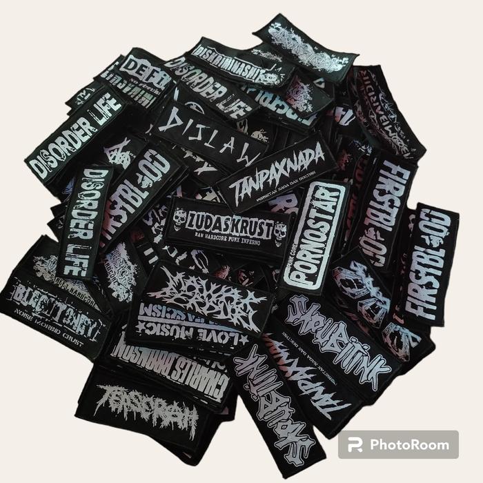 Gambar Emblem Band Punk/Patch 11ribu 4pcs - 12pcs, All Size dari Disorderstore_ undefined 5 Tokopedia