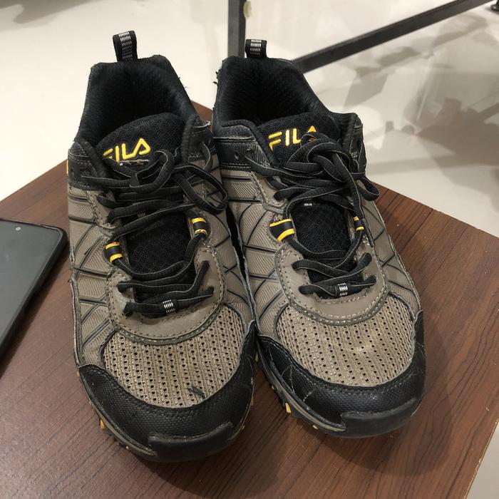 Gambar Sepatu fila at peak 20 trail running sneaker kayak salomon dari DS Square undefined Tokopedia