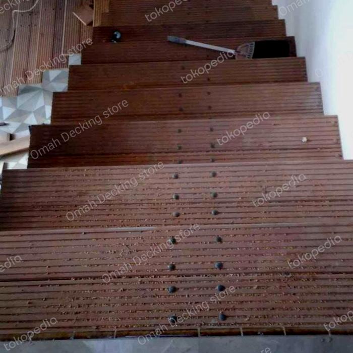 Jual PAPAN LANTAI KAYU ANAK TANGGA ANTI SELIP KUAT KOKOH NATURAL - Kota