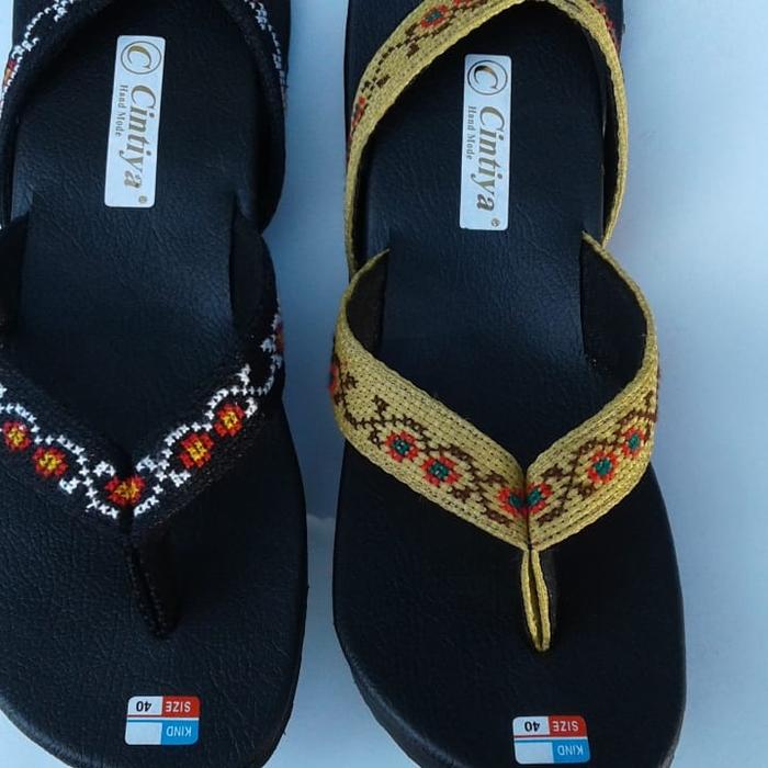 Gambar sandal kristik malang homemade - mustard, 37 dari sandalkristikmalang undefined Tokopedia