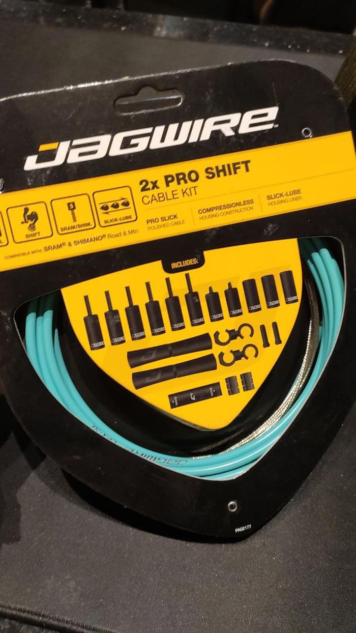 Jagwire Bianchi Celeste Jagwire Elite Aluminum Brake Housing