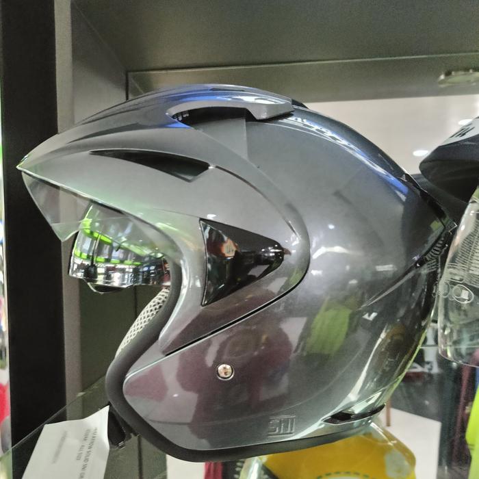 Gambar helm hiu arrow solid - graphite, All Size dari rubyh undefined Tokopedia