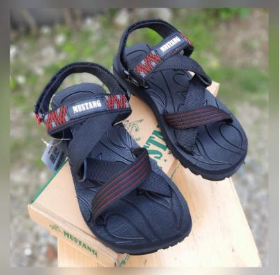Gambar Sandal Sendal Gunung Slop Outdoor Anti Slip Karet Tebal Ringan Nyaman - Hitam, 39 dari Pintasan Store undefined Tokopedia