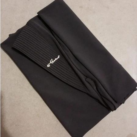 Gambar AhyarStore. Hijab segitiga instan pet Antem Oval bahan Jersey premium - Hitam dari AhyarStore_online undefined Tokopedia