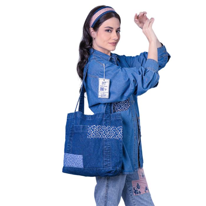 Gambar BATIK TRUSMI Denim Life Series Freebies Denim Kombinasi Batik - Tote Bag Light dari BT Batik Trusmi Official undefined Tokopedia